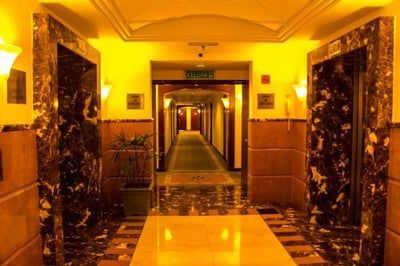 Elegant Suites At Times Squear (no Front Desk Need To Contact Property 5 Days In Advance)