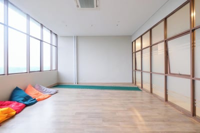 Homey And Restful Studio Royal Sentul Park Apartment (contact The Property In Advance)