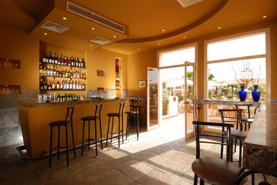 Amphoras Blu (also Known As Shores Aloha Resort And Otium Hotel Aloha)