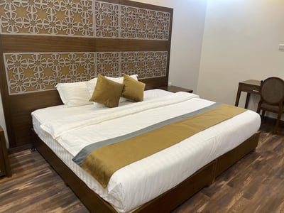 New Holiday Serviced Apartments (no Front Desk Contact The Property 5 Days In Advance)