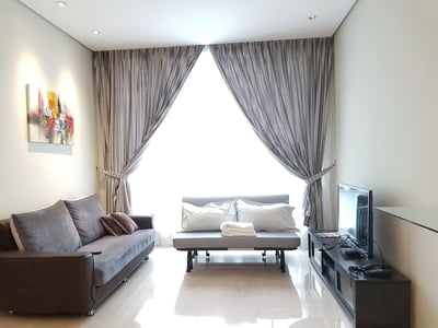 Soho Suites Klcc By Phoenix Groups (no Front Desk Need To Contact Property 5 Days In Advance)