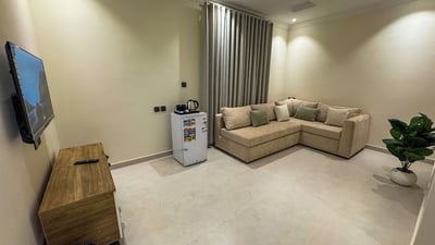 Rewaq Resident(no Front Desk Contact The 5 Days In Advance)
