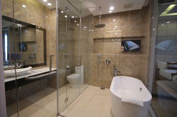 Dorsett Suite At Bukit Bintang (no Front Desk Please Contact The Property 3 Days Before Your Arrival)
