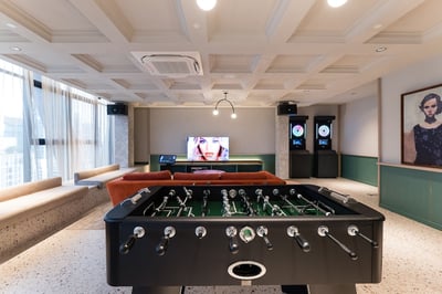Klcc Modern Musical Sty 5pax Scarletz Suite(no Front Desk Please Contact The Property 5 Days In Advance)