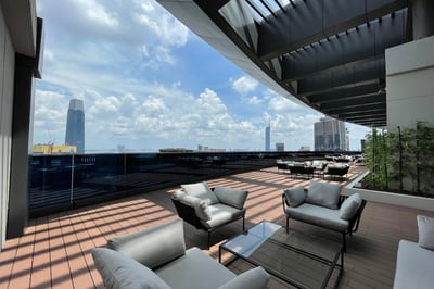 Eaton Residences Klcc Skypool Sunset(no Front Desk Contact The 5 Days In Advance)