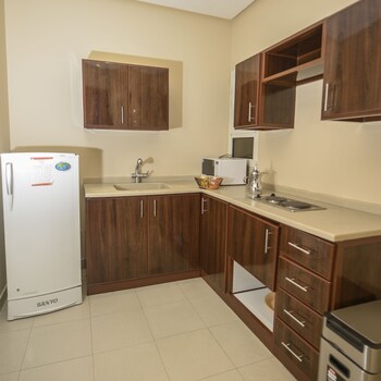 Hotelier Al Dhabab (to Make Arrangements For Check In Please Contact The Property 5 Days In Advance)