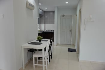 Pangsapuri Suria Kota Damansara By Friend (no Front Desk Please Contact The Property 5 Days Before Your Arrival)