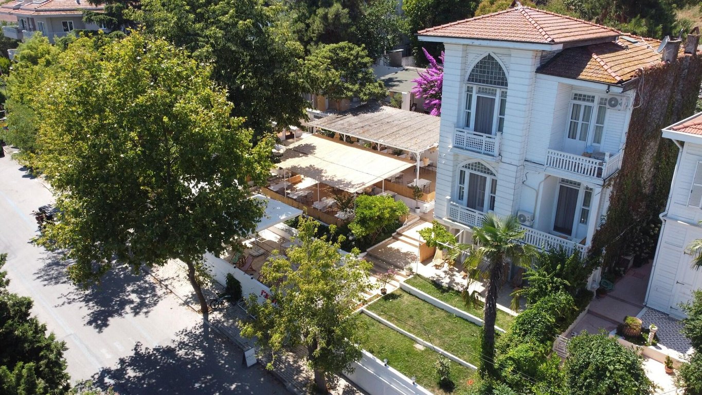 Ikigai Hotel Villa Rifat