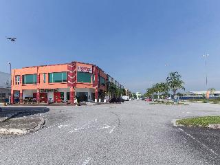 Oyo 439 Night Queen Hotel(49 Km Away From Kuala Lumpur)