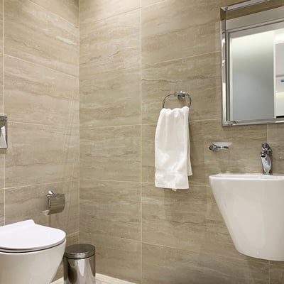 Kease Mughrizat E 2 Royal Touch Az27(no Front Desk Please Contact The Property 5 Days In Advance)