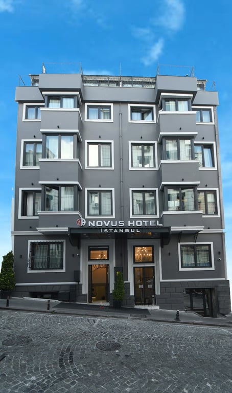 Novus Hotel