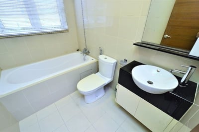 Marc A 23 09 By Sync (no Front Desk Need To Contact Property 5 Days In Advance)