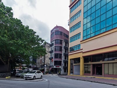 Oyo 124 Hotel Seniman Sentul