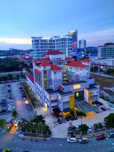 Shah Suites Vista Alam (no Front Desk Need To Contact Property 5 Days In Advance)
