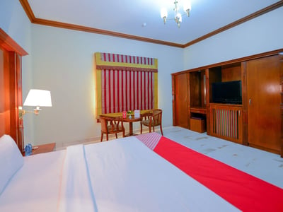 Golden Oasis Hotel (formerly Known As Oyo 103 Hotel Golden Oasis)
