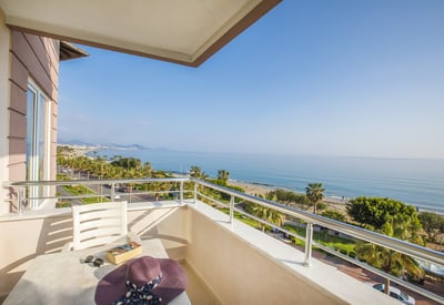 Hawaii Suit Beach Hotel