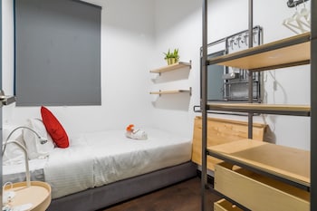 V Residence1 By Plush (no Front Desk Please Contact The Property 5 Days Before Your Arrival)