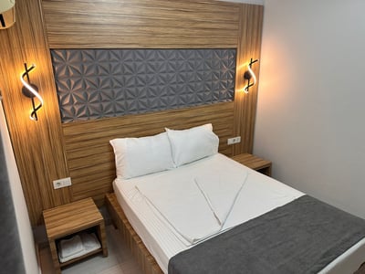 Royal Ezel Hotel