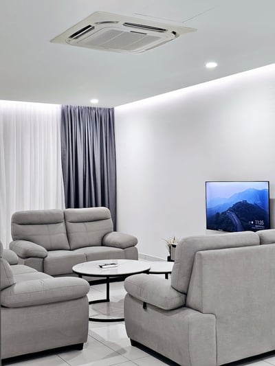 Hm Residence(no Front Desk Contact The 5 Days In Advance)