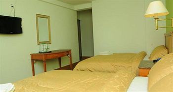 Grand Orchard Hotel