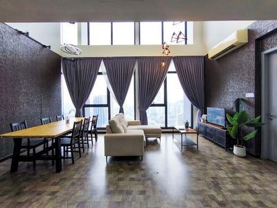 Expressionz Suites By Manhattan Group