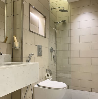 Kease Tawun B7 9 Royal Touch Az40(no Front Desk Please Contact The Property 5 Days In Advance)