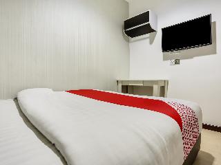 Oyo 89583 Grove Hotel