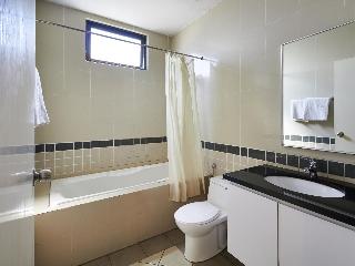 The Heritage Serviced Suites (no Front Desk Please Contact The Property 3 Days Before Your Arrival)