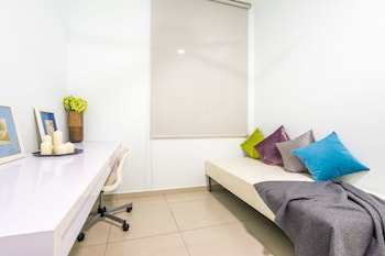 The Zest Kinrara By Plush (no Front Desk Please Contact The Property 5 Days Before Your Arrival)