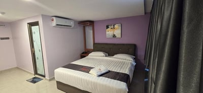 Enrich Hotel Semenyih By Ubook(40km Away From Kuala Lumpur)