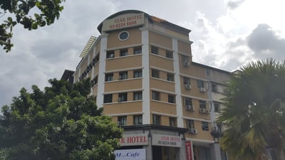 First And New Star Hotel