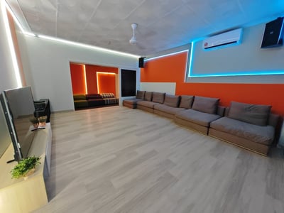 Taman Duta Kl Deluxe Villa By Ubook(no Front Desk Contact The 5 Days In Advance)