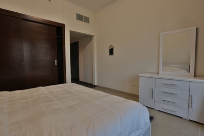 Sparkle Tower Residence (23Km Away From Dubai) | حجز الفنادق بأفضل الأسعار والعروض - سندباد لکل رحلاتک