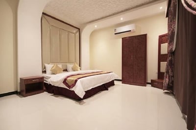 Tiran Island Suites