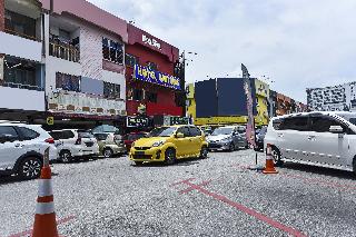 Spot On 90463 Hotel Bintang Kajang