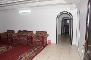 Al Eairy Furnished Apts Al Madinah 8 (no Front Desk Please Contact The Property 5 Days Before Arrival)
