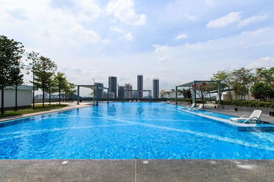 Encorp Strand Residences At Kota Damansara(no Front Desk Need To Contact Proprety 7 Days In Advance To Arrange Check In )