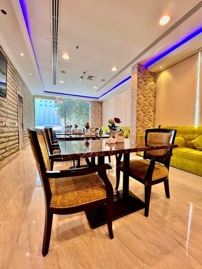 Oyo Dream Palace Hotel