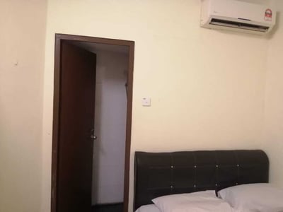 Ras Hotel