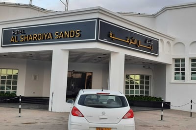 OYO 142 Al Sharqiya Sands Hotel