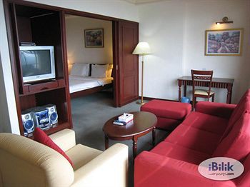 Excellent Service Suites At Times Square (no Front Desk Please Contact The Property 3 Days Before Your Arrival)