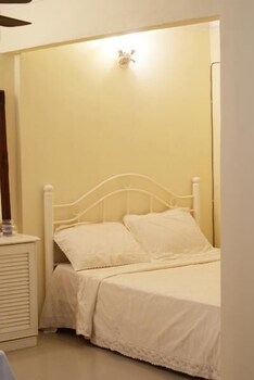 Kencana Homestay (no Front Desk Need To Contact Property 5 Days In Advance)