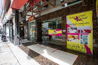 Oyo 90125 Hotel Grand Orchard