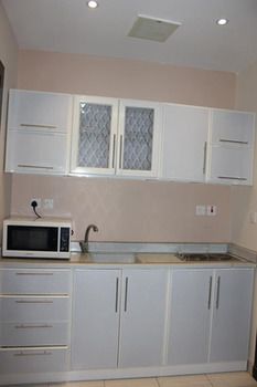 Al Amoria Furnished Apartments 5