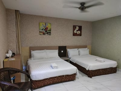 Lbs Hotel (formerly Uptown Shamelin Hotel)