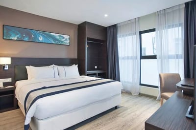 Valentino Rooms By Vphs Chinatown (no Front Desk Need To Contact Property 5 Days In Advance)