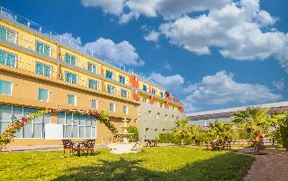 Golden Ship Hotel