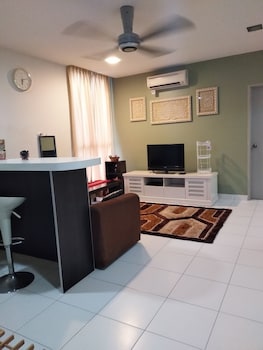 The Domain Cyberjaya (no Front Desk Please Contact The Property 5 Days Before Your Arrival)