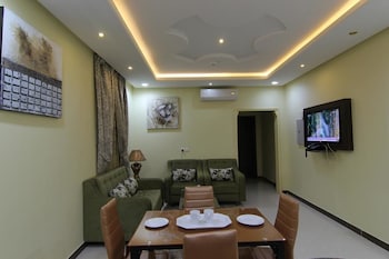 Ronza Land Apartment