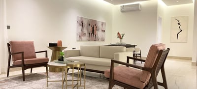 Kease Mughrizat C 1 Royal Touch Gz57(no Front Desk Please Contact The Property 5 Days In Advance)